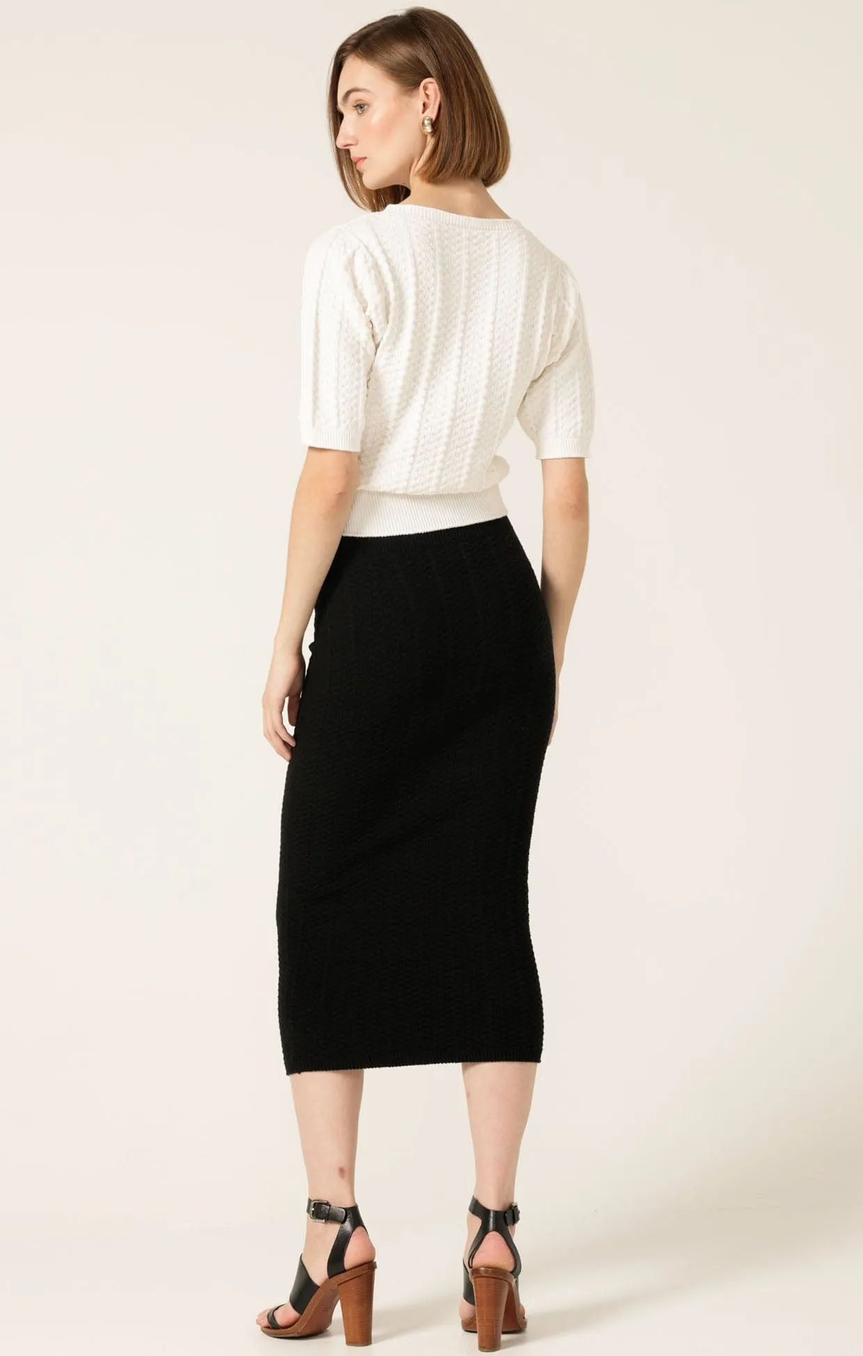 CHEVRON KNIT PENCIL SKIRT IN BLACK