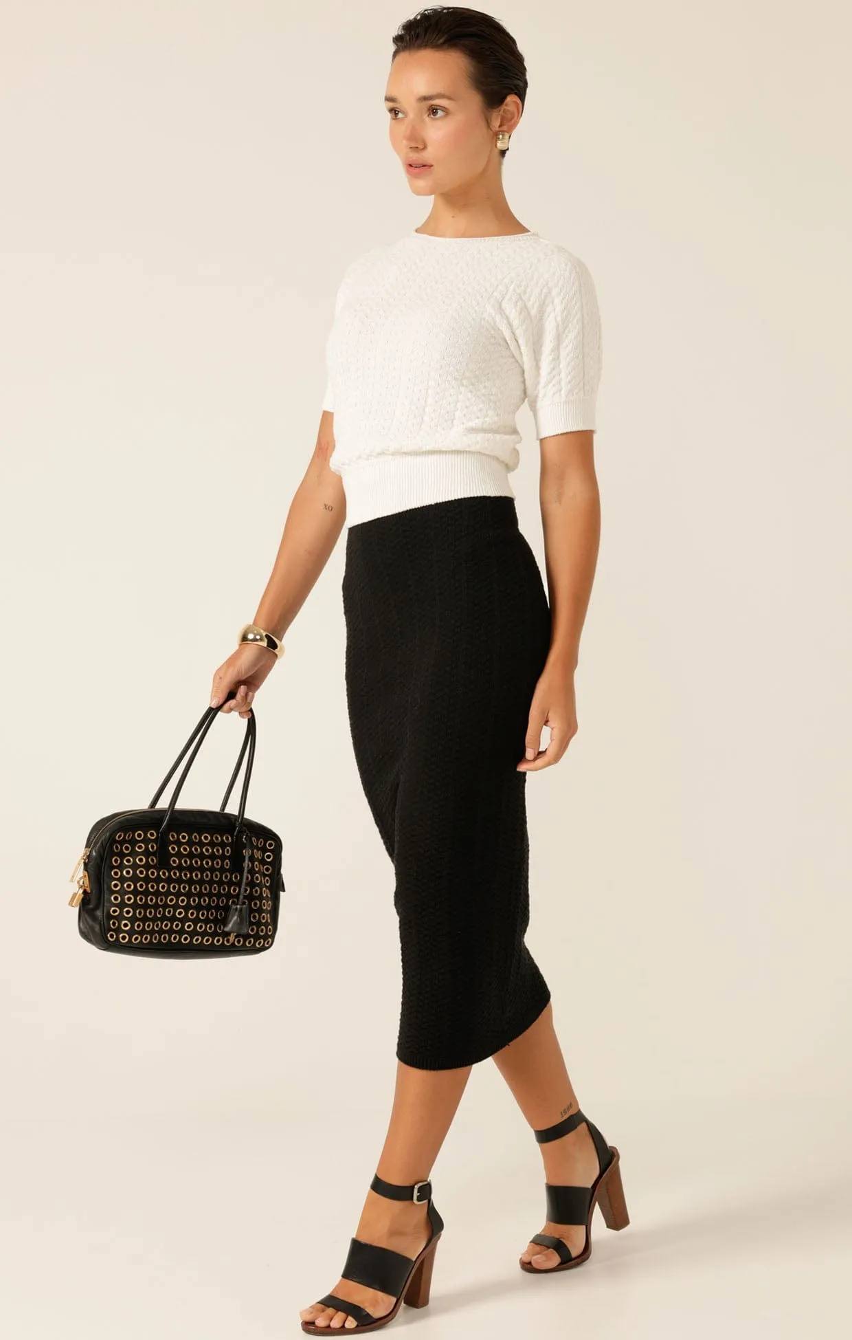 CHEVRON KNIT PENCIL SKIRT IN BLACK