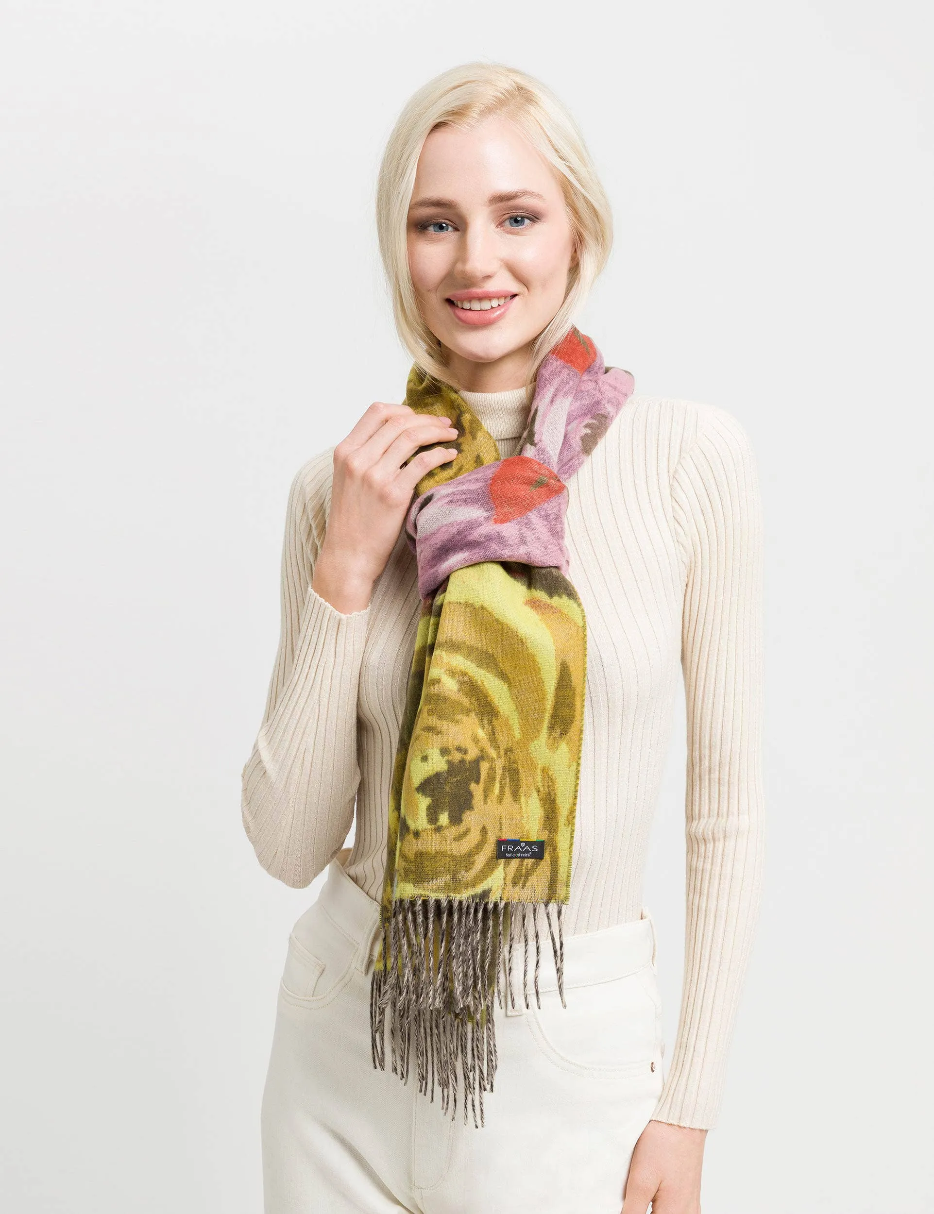 FRAAS - The Scarf Company - Romantic Roses Cashmink: Chinchilla