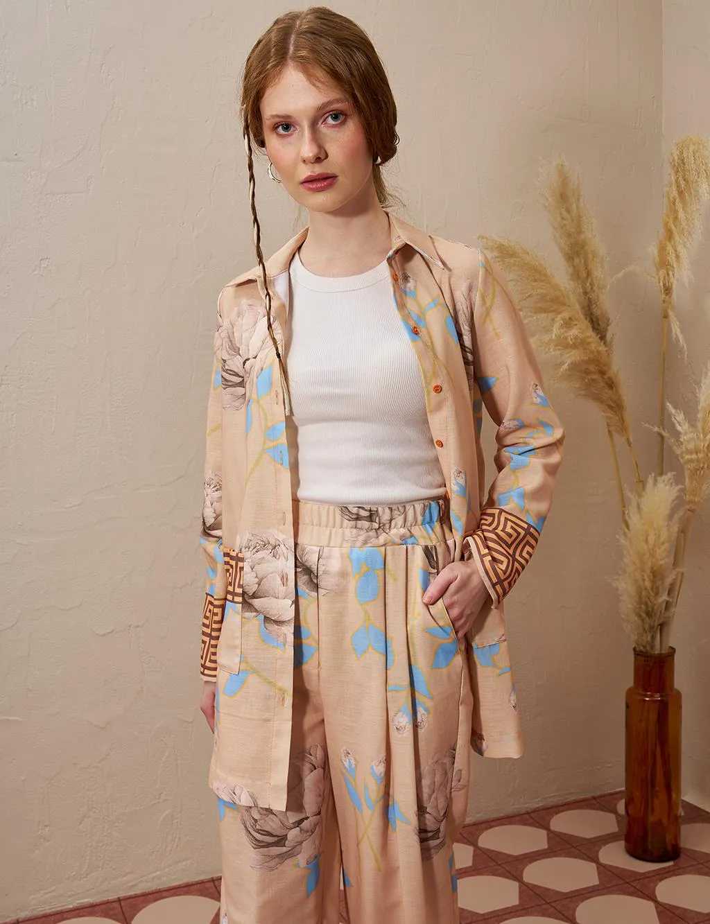 Leaf Printed Double Suit Camel