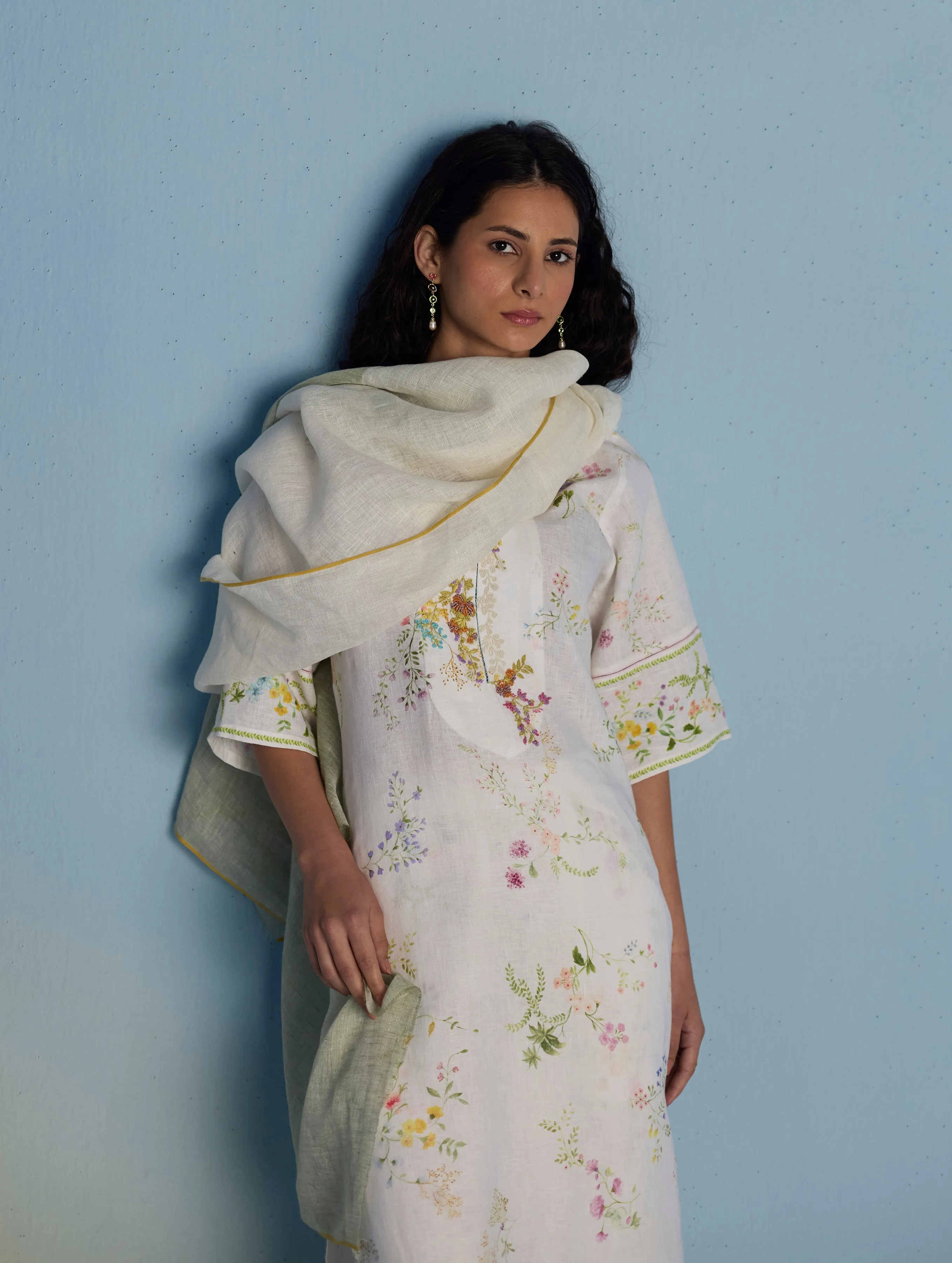 Para Hand-Embroidered Linen Kurta Set  - White