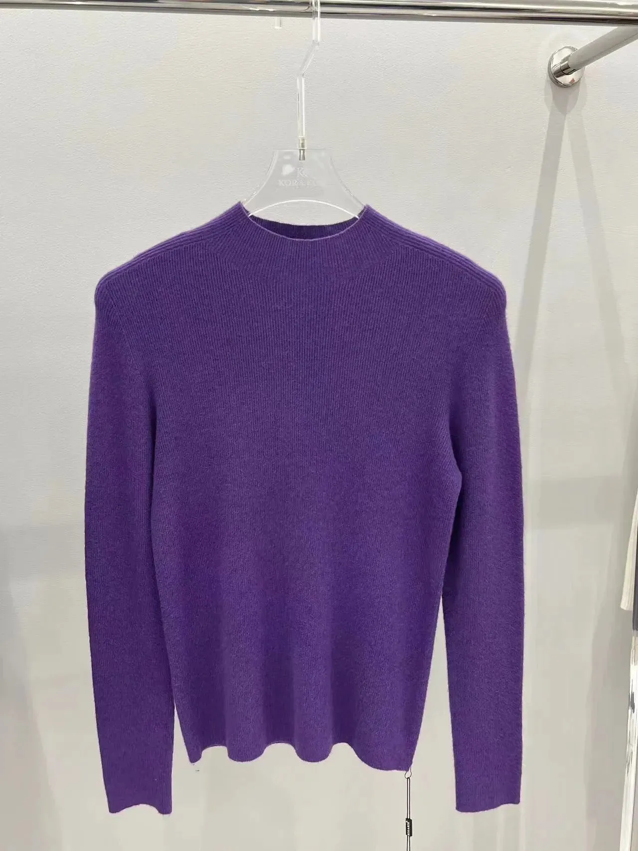 Seamless Lightweight Washable Wool Knit Base Layer Top