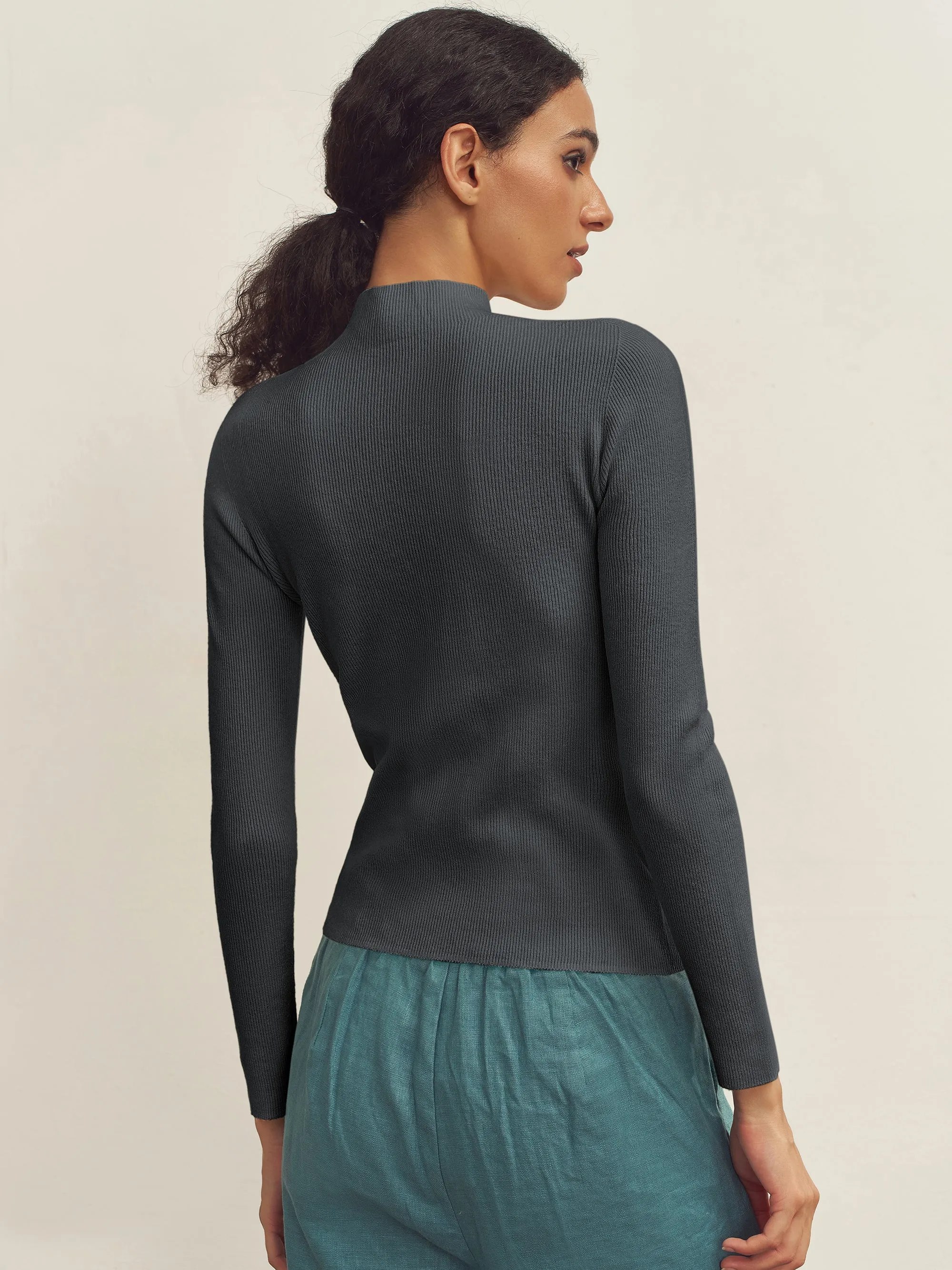 Seamless Lightweight Washable Wool Knit Base Layer Top