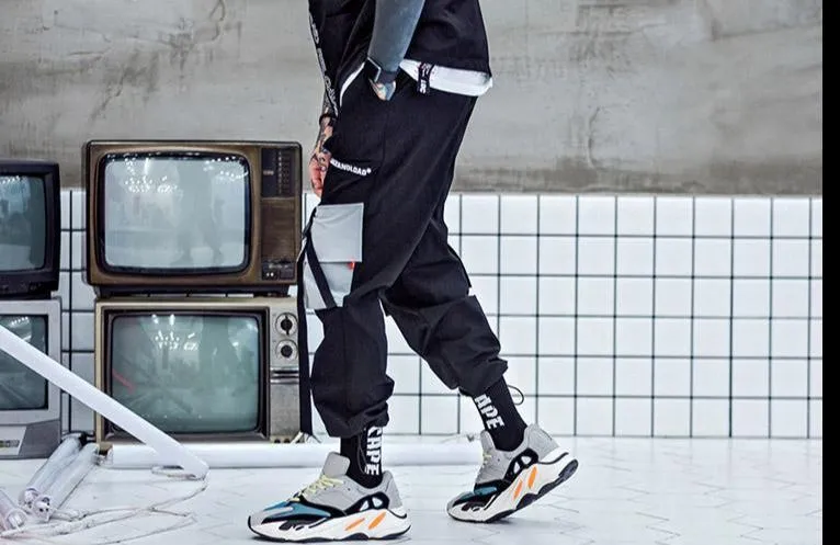 UB "Linkin Broke" Cargo