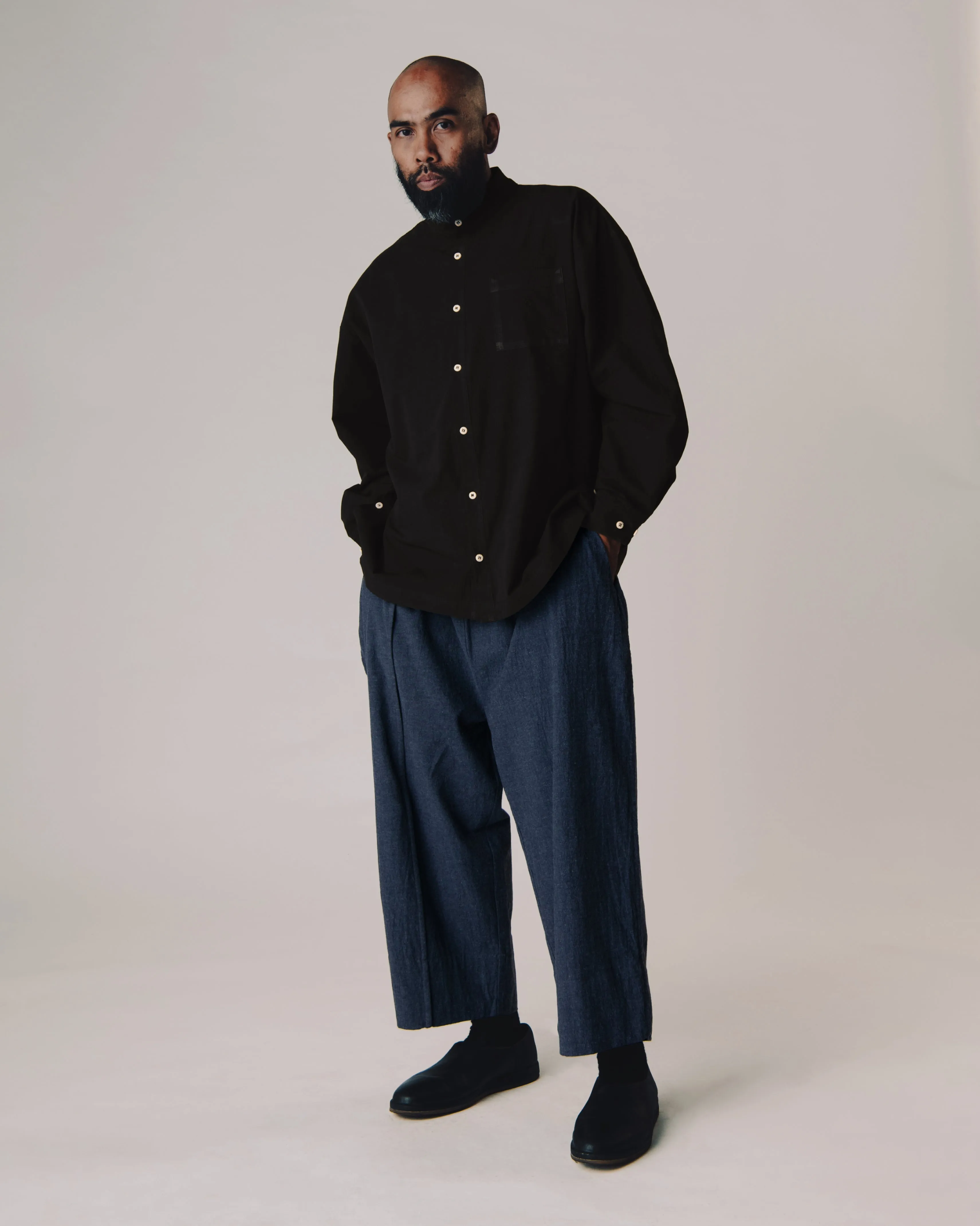 Unisex: The Oversized Shirt (Black)