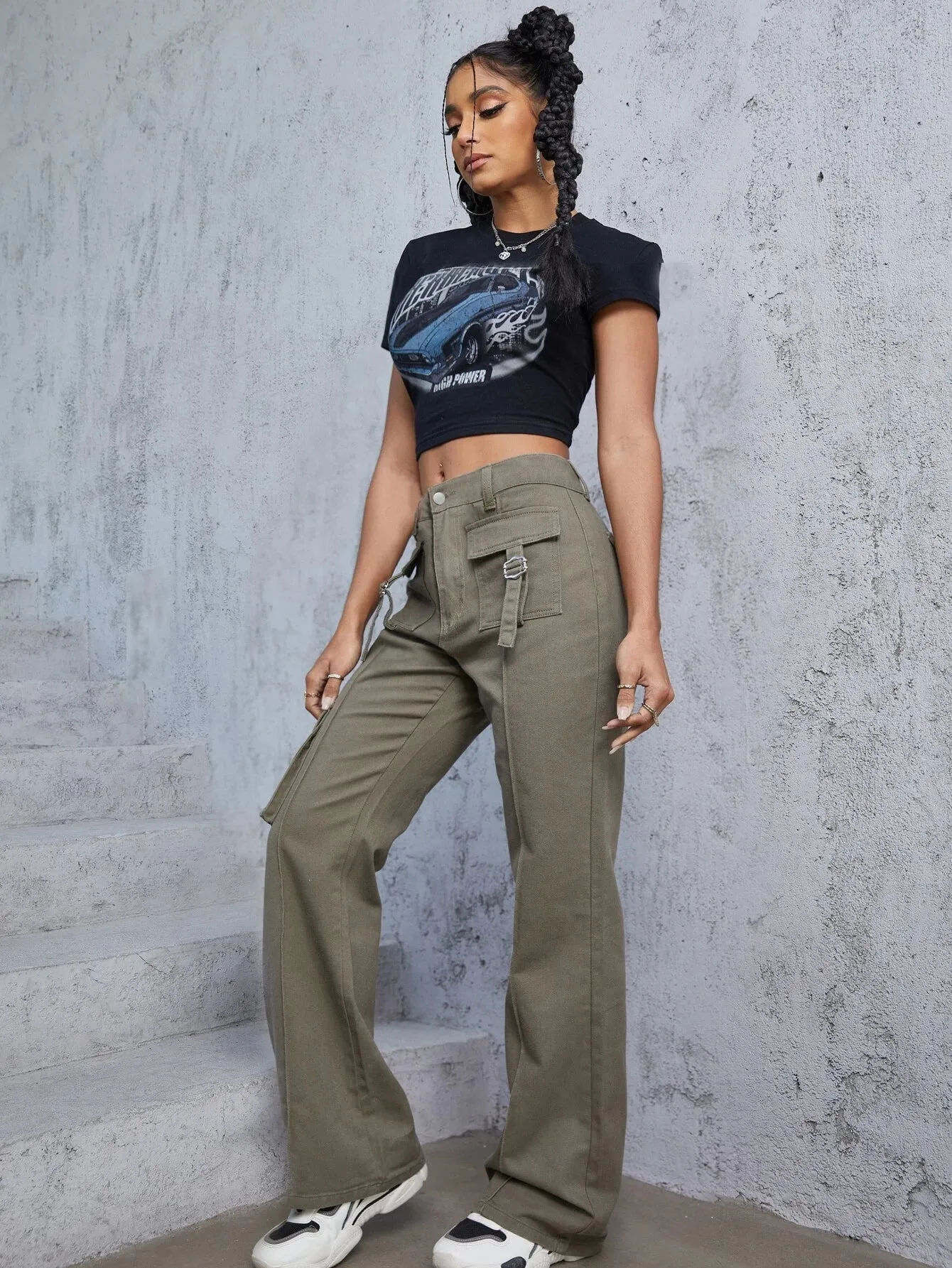 Zipper Flap Pocket Flare Cargo Jean
